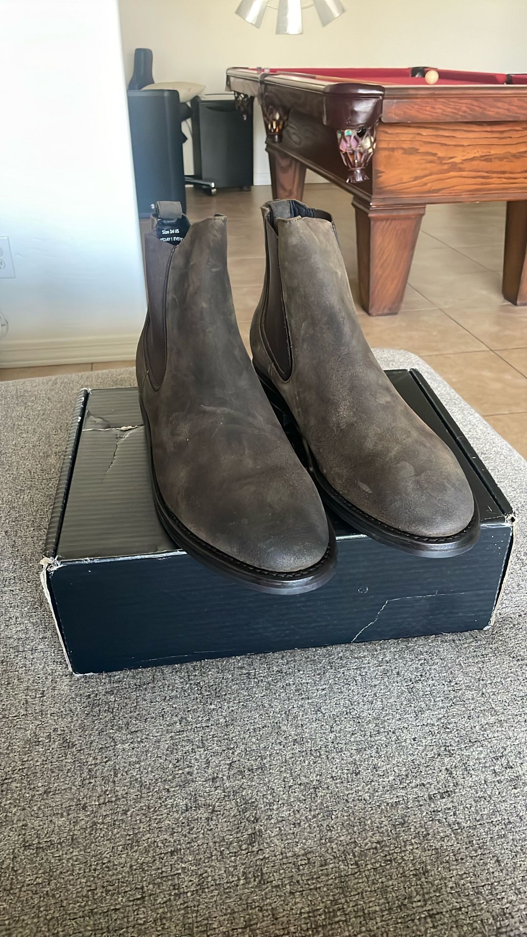 Thursday Boot Dark Olive Suede Duke