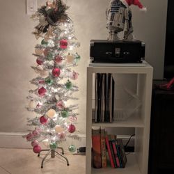 Silver Tinsel 4ft Christmas Tree