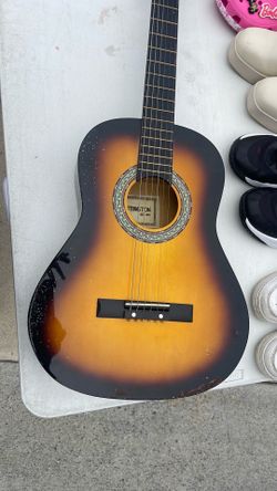 Huntington guitar est. 1975