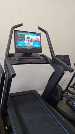 NordicTrack X24 treadmill- 40% Incline , 12mph max speed