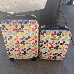American Tourist Collectible Mickey Mouse Luggage Set