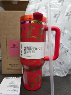 NWT Stanley 40oz Quencher