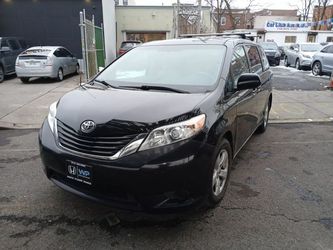 2012 Toyota Sienna