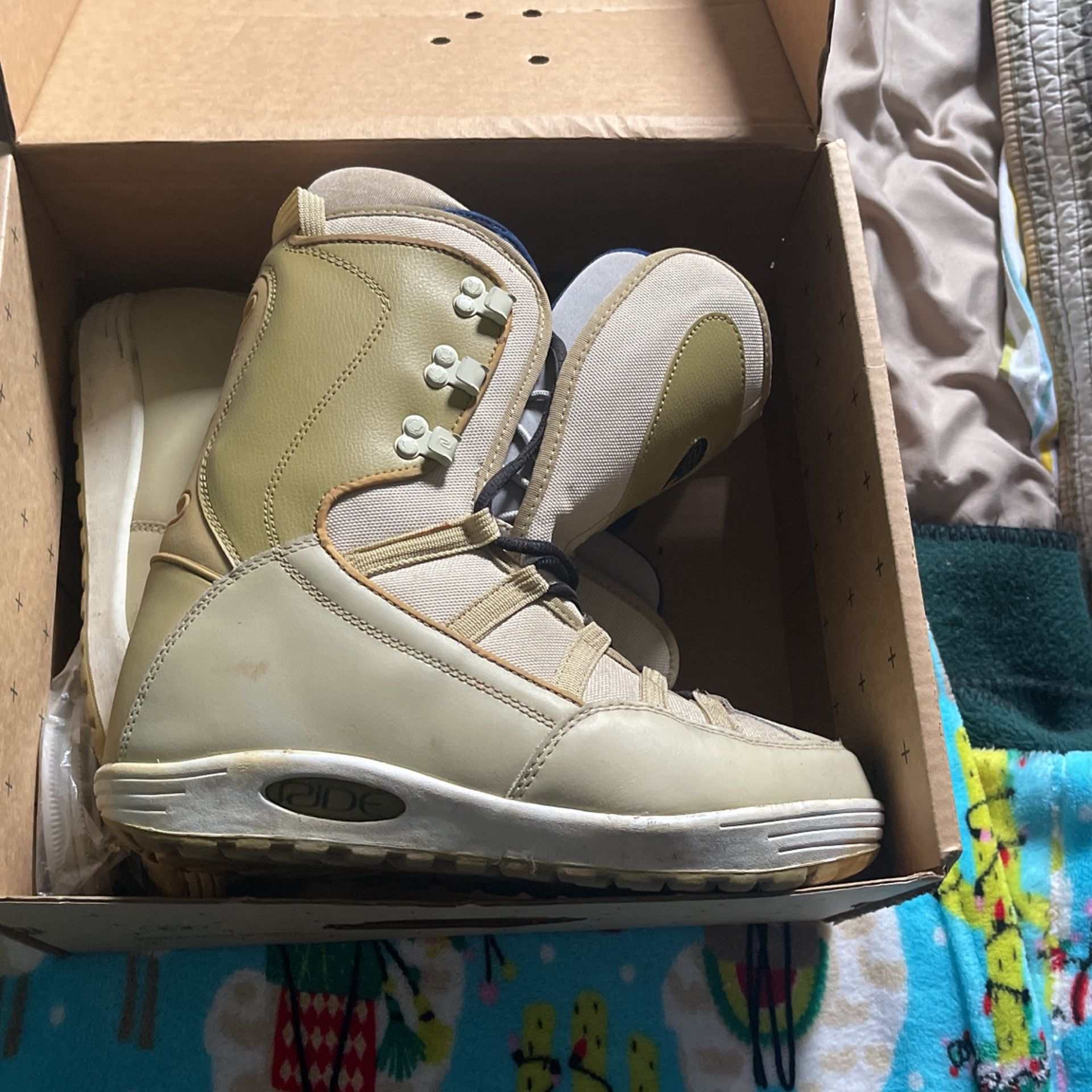 Men’s Ride Snowboard Boots Size 10