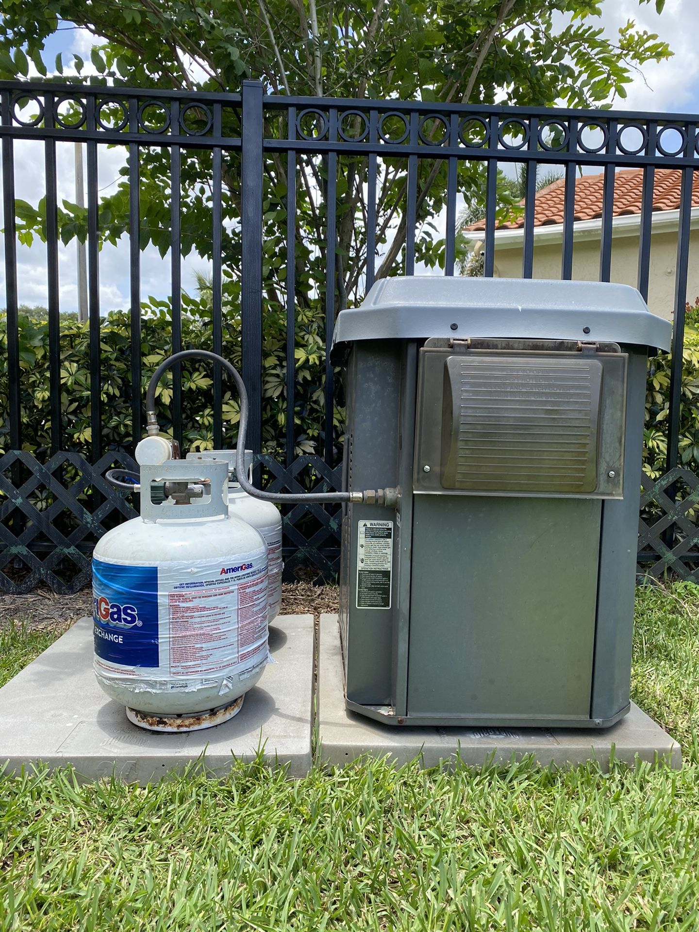 Briggs & Stratton propane generator for Sale in Fort Lauderdale, FL