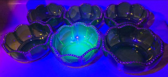 Rare uranium glass cups "NOT riverside glass"