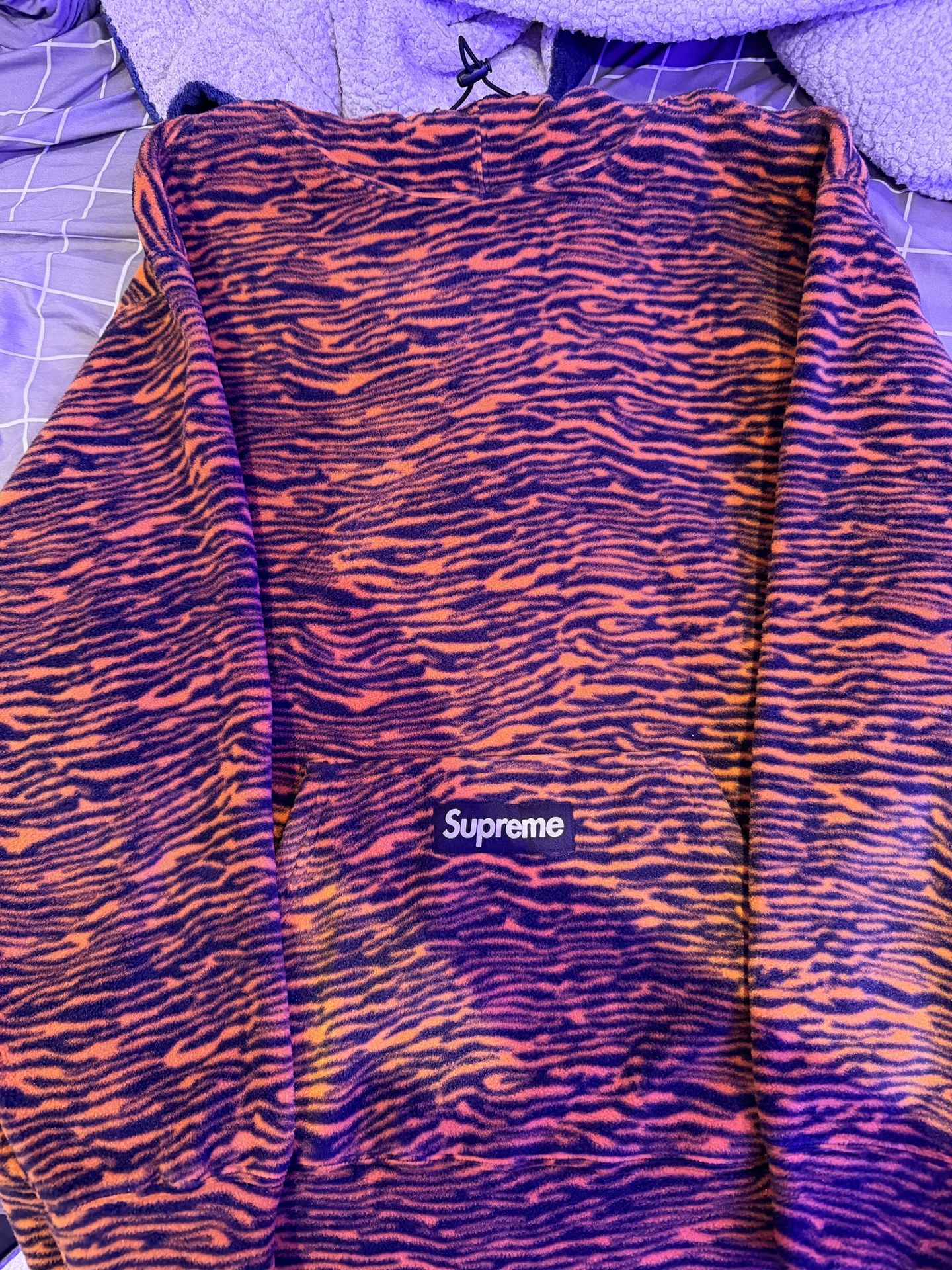 Supreme Hoody Large
