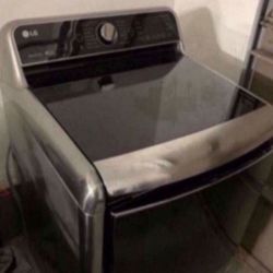 LG 9.0 cu ft Mega LARGE Capacity Electric TurboSteam Dryer (normally $1600 plus tax selling $875)