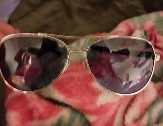 COACH WOMAN'S HC 7077 AVIATOR SUNGLASSES