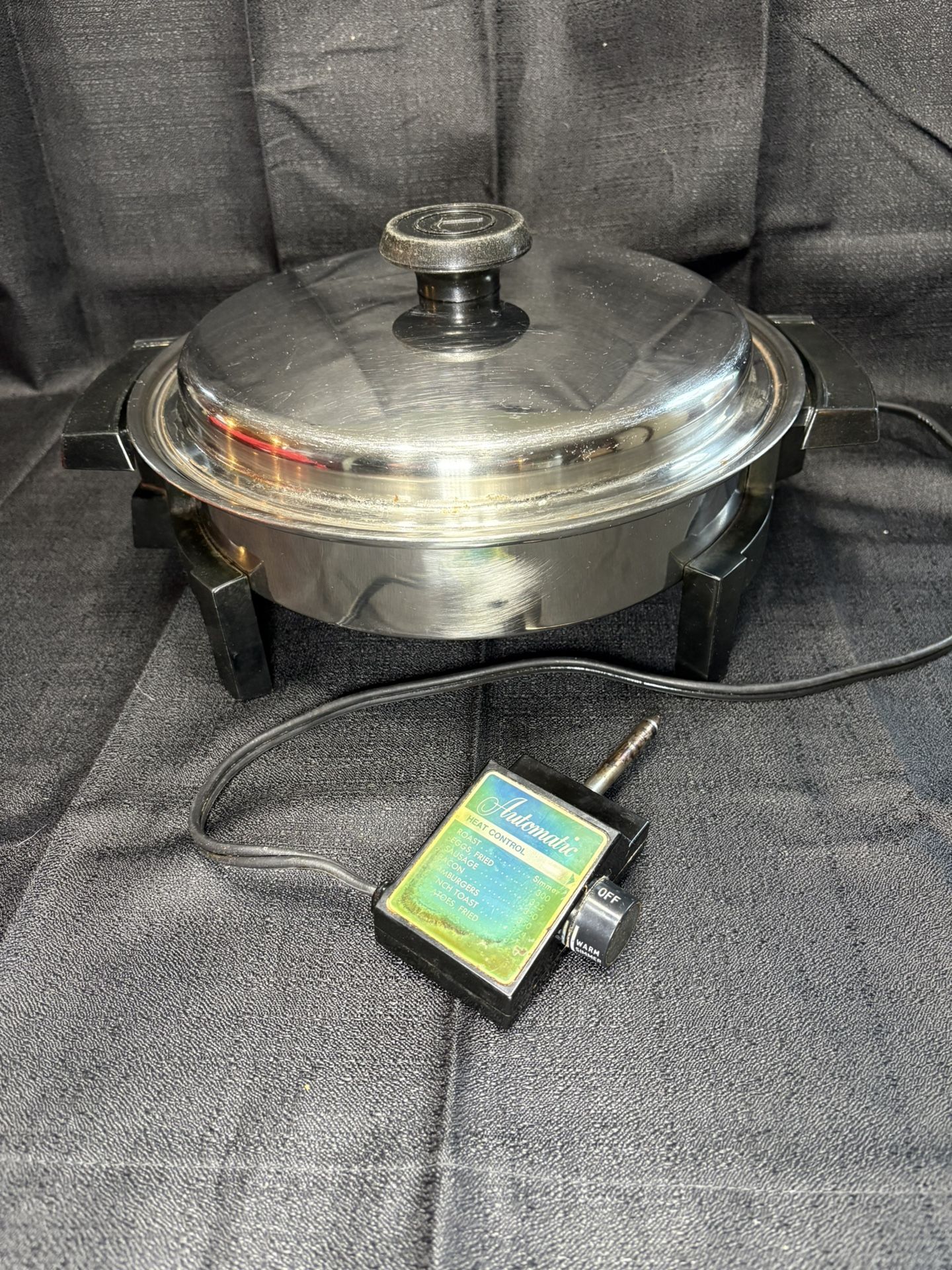 Lifetime Electric Skillet Fry Pan 11” lid Heat Control Liquid Core 27906 Vintage