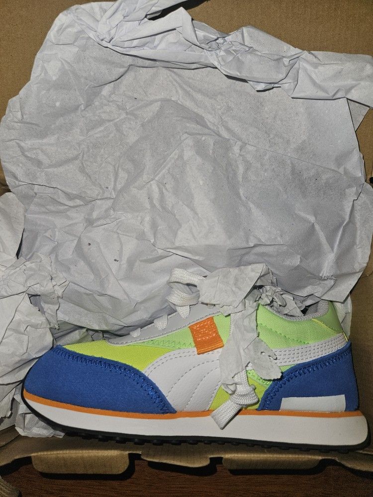 Brand New Never Worn Kid's Puma