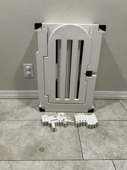 Large Modular Puppy Playpen / Play Yard