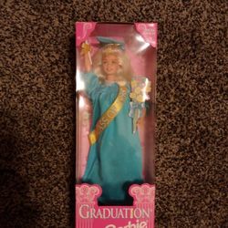 1998 Graduation Barbie New In Sealed Package