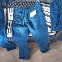 New Jeans Never Been Use 