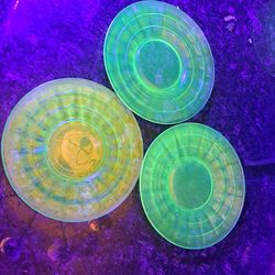 Uranium glass plates