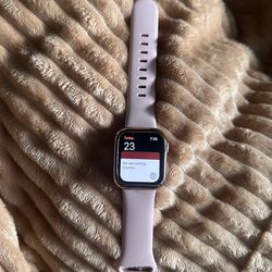 Apple Watch Series 4 40mm GPS + Cellular – Space Gray w/ Band + Case