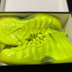 Nike Air Foamposite Pro Volt Size 8.5 – Lightly Used – OBO