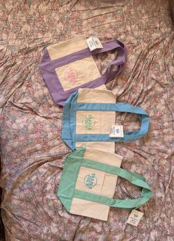 NWT Trader Joe’s Mini Pastel Canvas Tote Bags – Set of 3