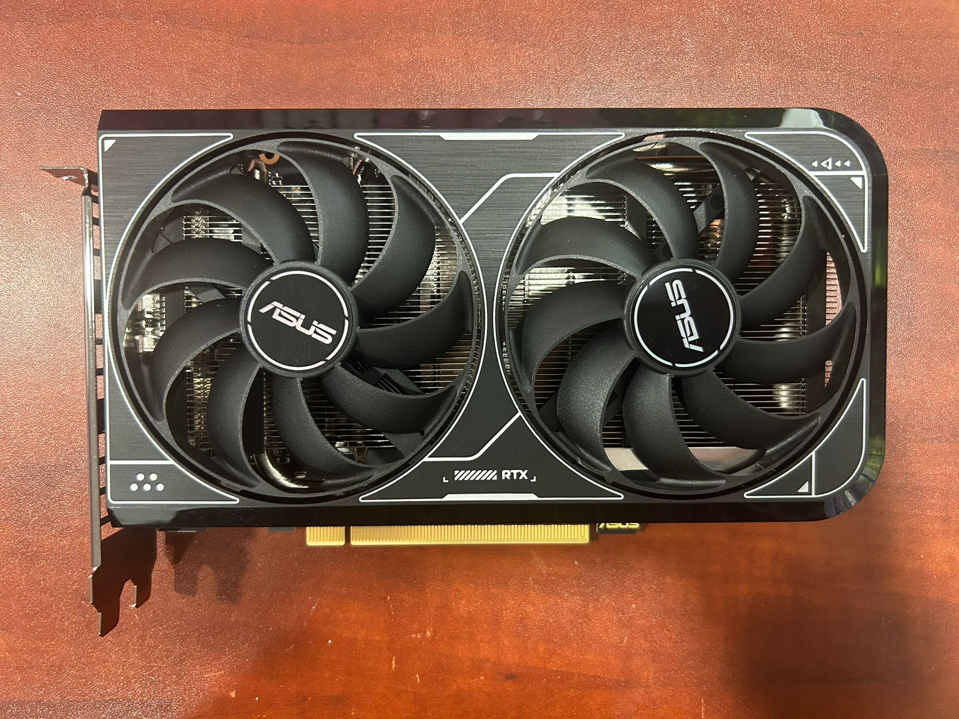 ASUS Dual RTX 4060 Ti V2