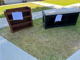 Free furniture 8300 Portulaca Way