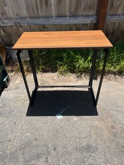 Folding desk