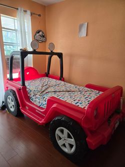 Jeep Wrangler Toddler Big Kid Bed