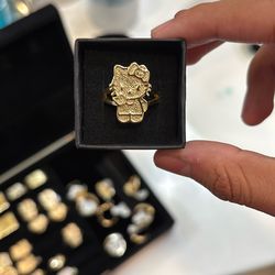 Gold Hello Kitty Ring