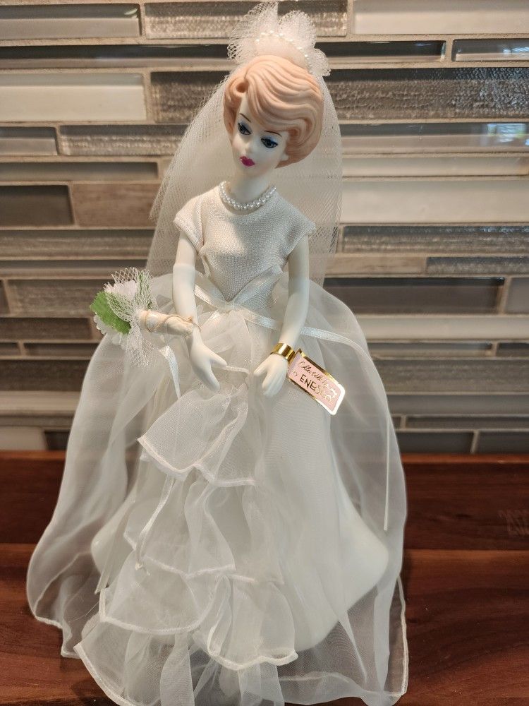 1994 Enesco Barbie Bride porcelain musical figurine 10” “True Love”