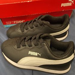 Pumas Size 11c