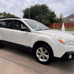2014 SUBARU Outback 2.5I