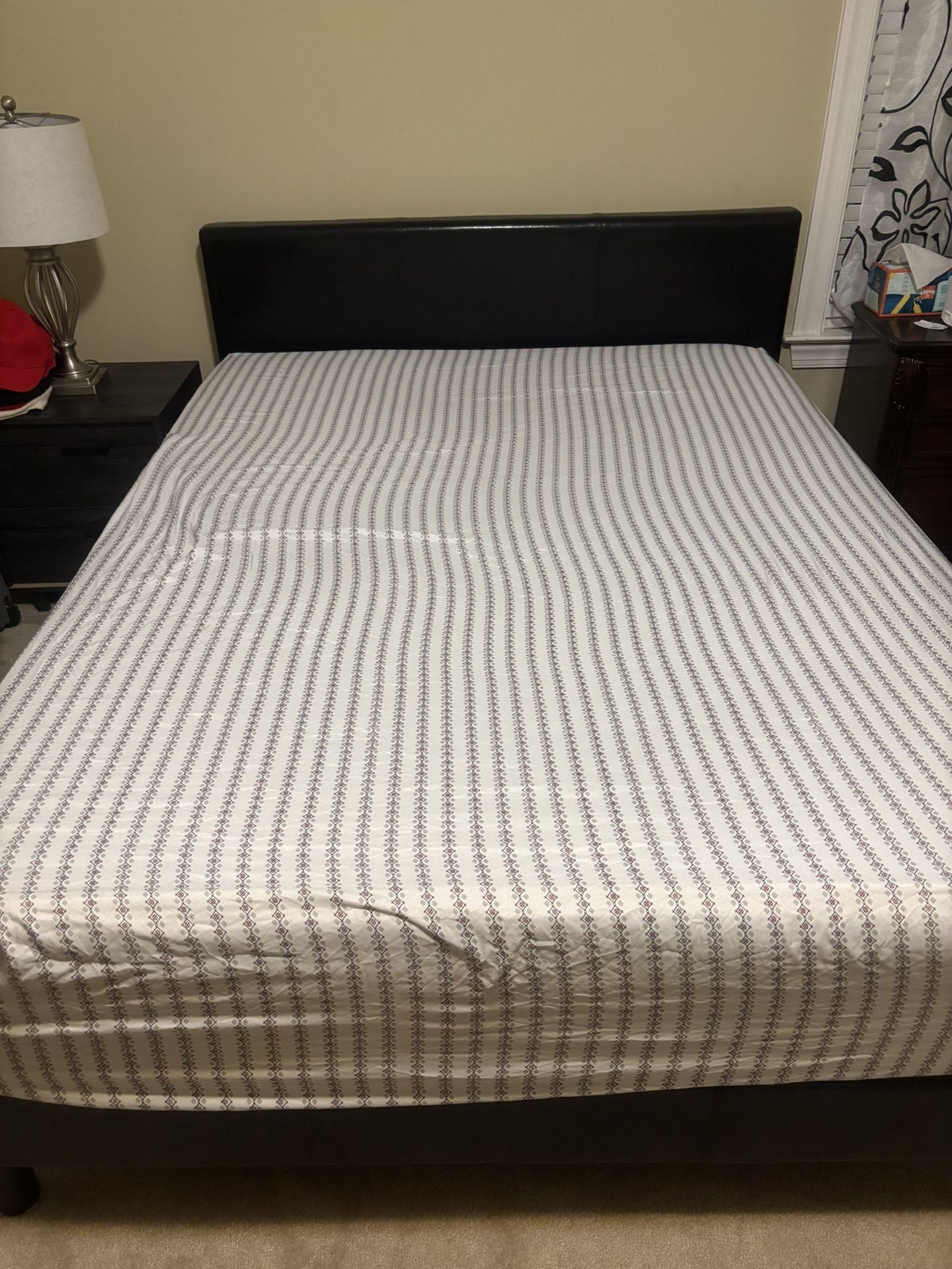 Queen Bed With Mattress