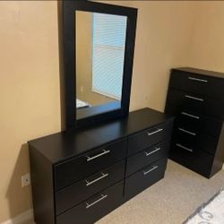 DRESSER WITH MIRROR AND CHEST 