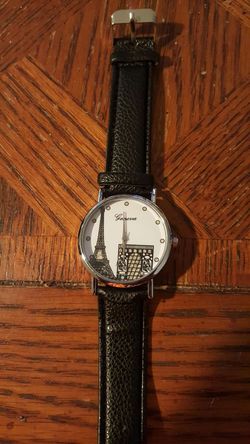Brand new watch with leather band