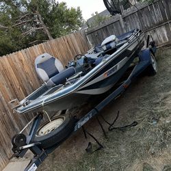 Bass Boat 