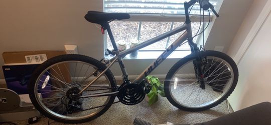 Huffy rock creek bike silver 24inch