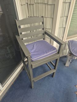 2 heavy duty HPDE bar height chairs with a connecting table