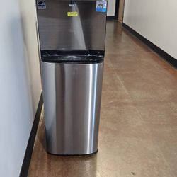 Brio bottleless Water Dispenser 