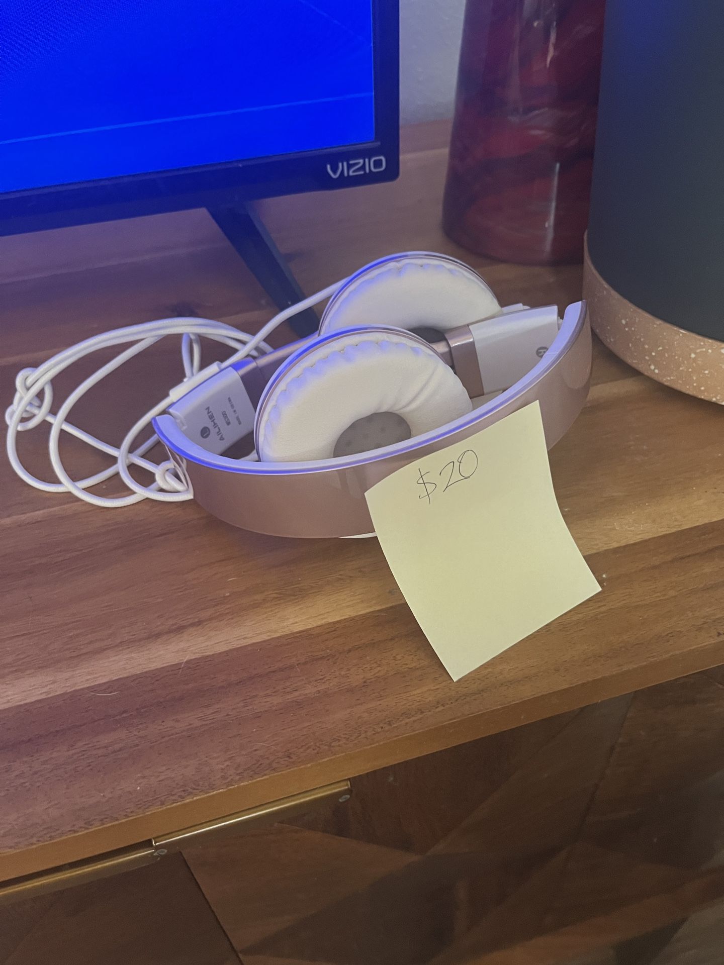 Collapsible Headphones 