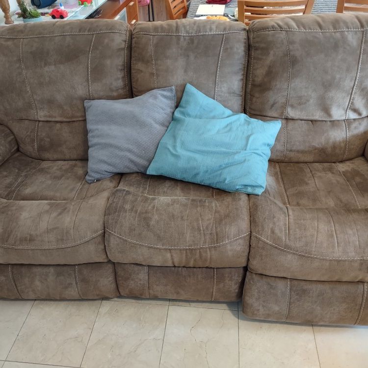 Recliner Sofa 3 Person Brown - Need To Go Urgent