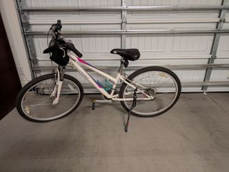 Nishiki Pueblo 13 inch X small bike with 26 in wheels