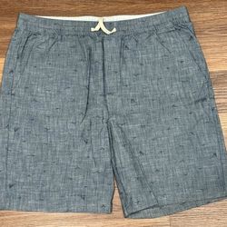 Banana Republic  Men’s Large Blue & Gray Shark Print Shorts [36-38 Inch]