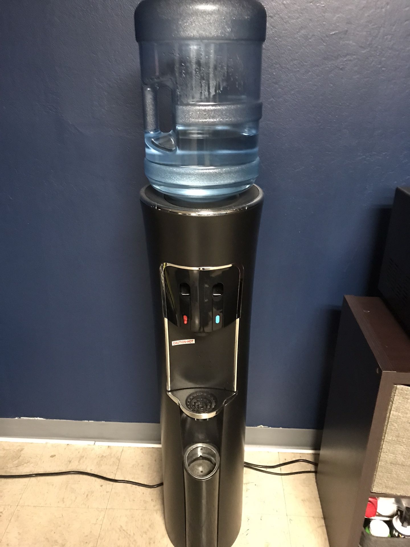 Water Dispenser  $20 5 Gallon Jug Included 