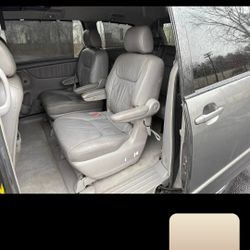 2004 Toyota Sienna