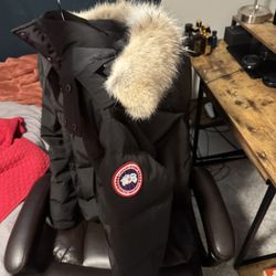 Mediums Canda Goose Fur 