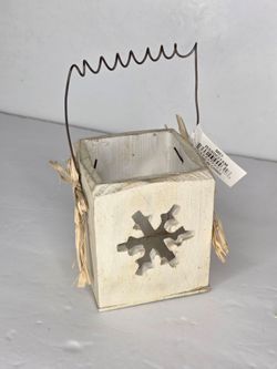 Rustic White Wooden Snowflake Tealight Candle Holder Lantern Primitive Decor
