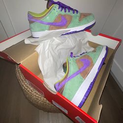 Size 10 veneer dunk lows