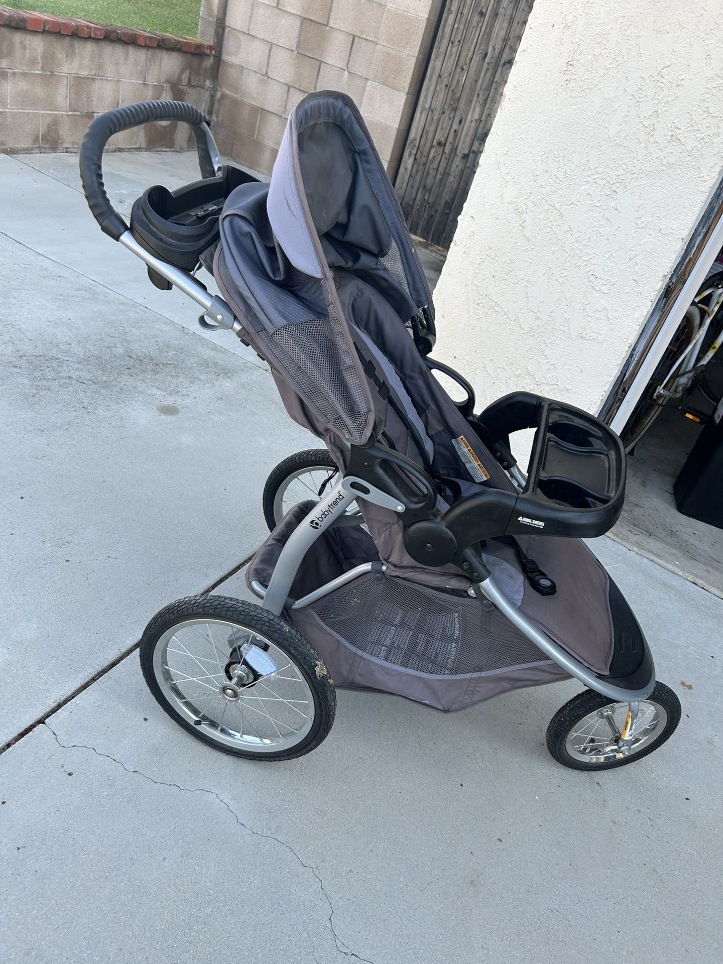 Jogging stroller 