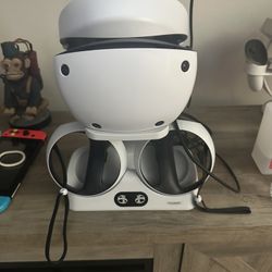 PS Vr 2 With Original Box And Charging Stand
