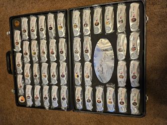 US Presidents knife set in brief case