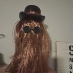 Wensday And Cousin It